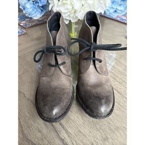 Born Fina Heeled Boots Women’s Taupe Gray Leather Lace Up Size 6